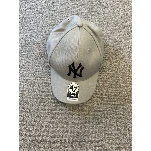 47 Brand New York Yankees Men's OSFA Grey Baseball Cap Adjustable - Picture 1 of 6